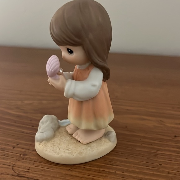 Precious Moment Enesco 1999 The Great Pearl Figurine - Picture 3 of 9